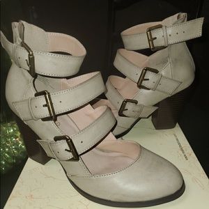 Restricted - Shoe Style :Wasabi - size 10